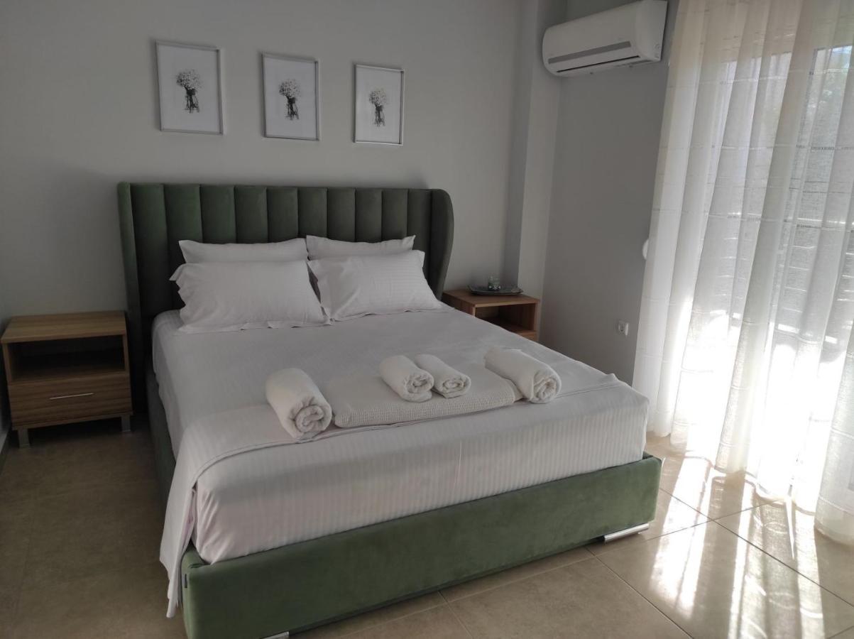 Blue Beach Apartments Ofrínion 外观 照片